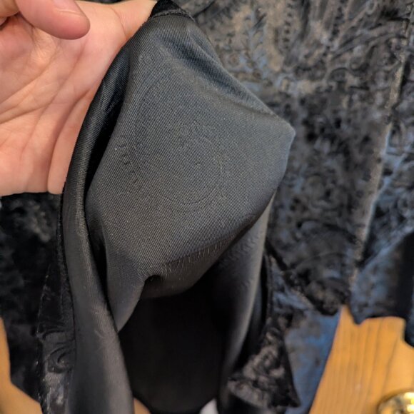 Ruby Rd. Velvet Soft Paisley Charcoal/Black Top w/ Asymmetrical Hem-PM - Picture 5 of 6
